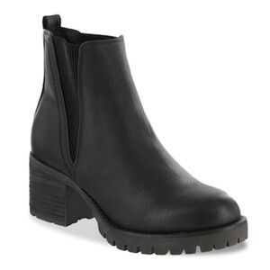 MIA Jody Ribbed Lug Sole Chelsea Boot (Women) size 8 black